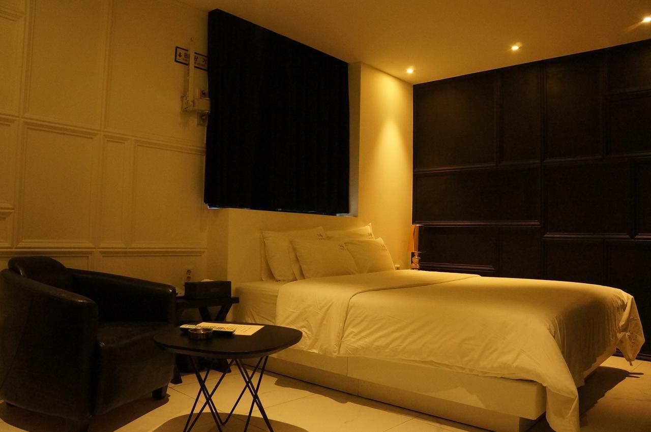 Soyu Hotel Busan Bagian luar foto