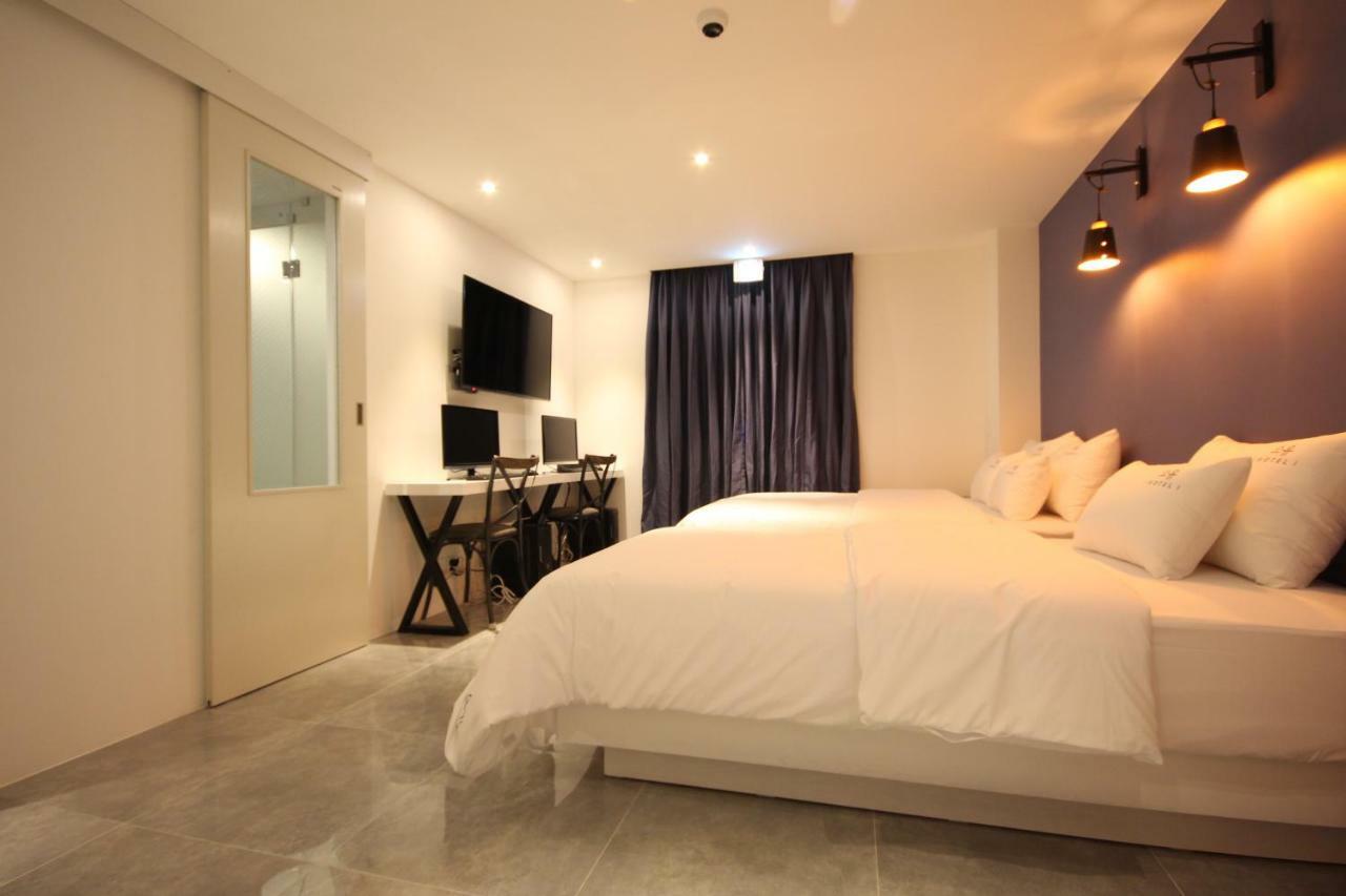 Soyu Hotel Busan Bagian luar foto